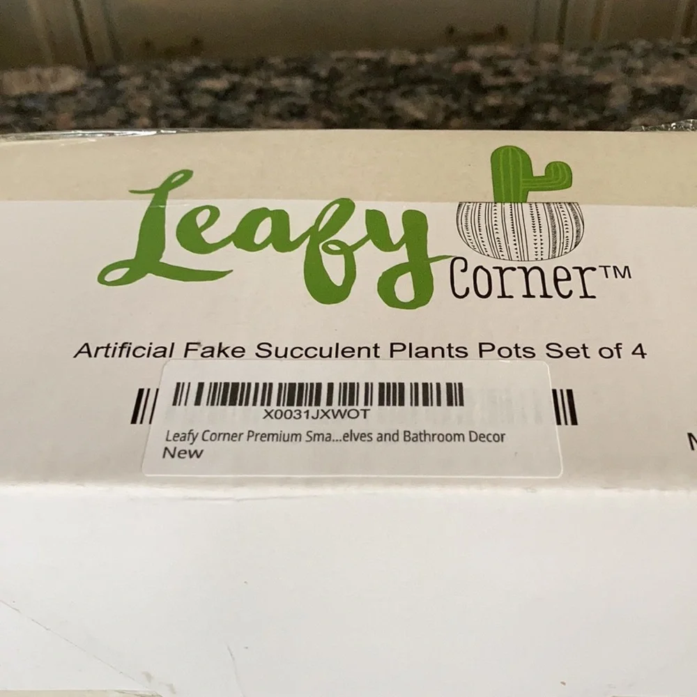LEAFY CORNER ARTIFICIAL FAKE SUCCULENT PLANTS POTS NWT
